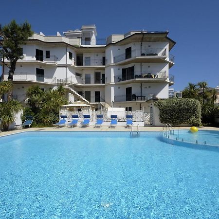 סן בנדטו דל טרנטו Residence Acquamarina מראה חיצוני תמונה